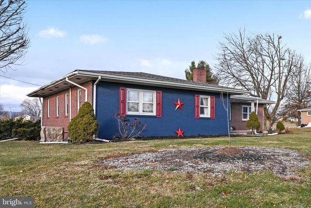 27 E HILL ST, Jonestown, PA 17038