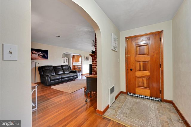 27 E HILL ST, Jonestown, PA 17038