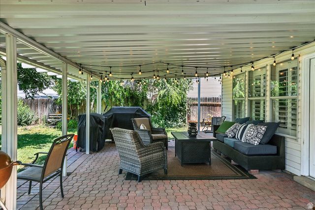 1073 N 175 E, Layton, UT 84041