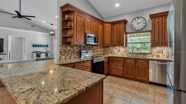 7616 GREEN ROAD, Lakeland, FL 33810