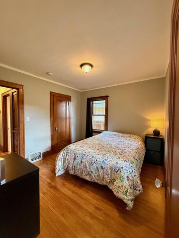 3706 Dupont Avenue N, Minneapolis, MN 55412