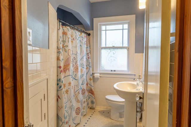 3706 Dupont Avenue N, Minneapolis, MN 55412