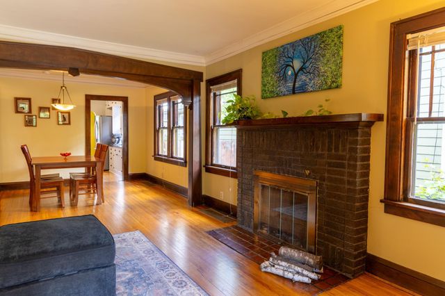 3706 Dupont Avenue N, Minneapolis, MN 55412