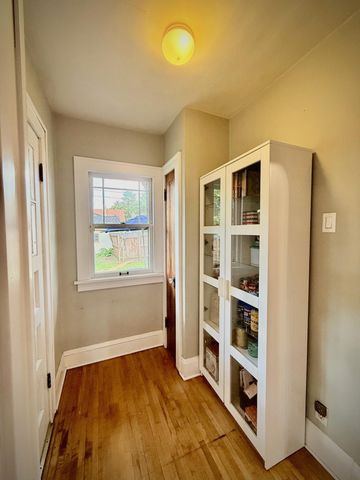 3706 Dupont Avenue N, Minneapolis, MN 55412