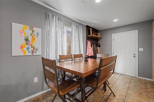 1591 E Cortland Street, Fayetteville, AR 72703