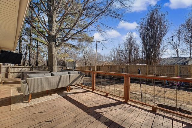 1591 E Cortland Street, Fayetteville, AR 72703