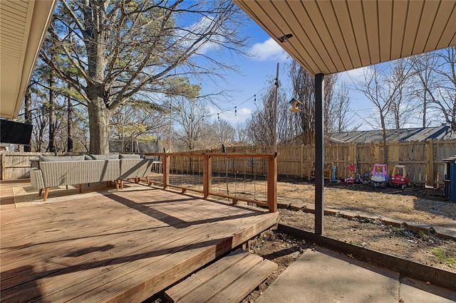 1591 E Cortland Street, Fayetteville, AR 72703