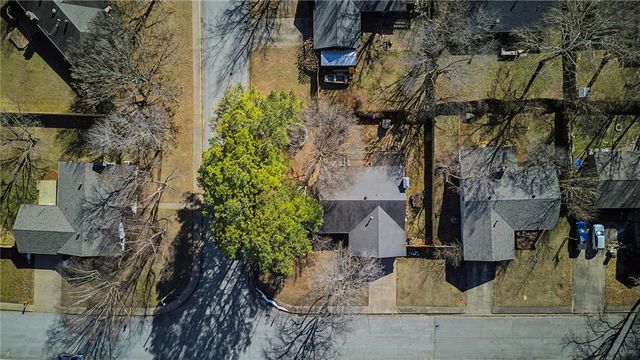 1591 E Cortland Street, Fayetteville, AR 72703