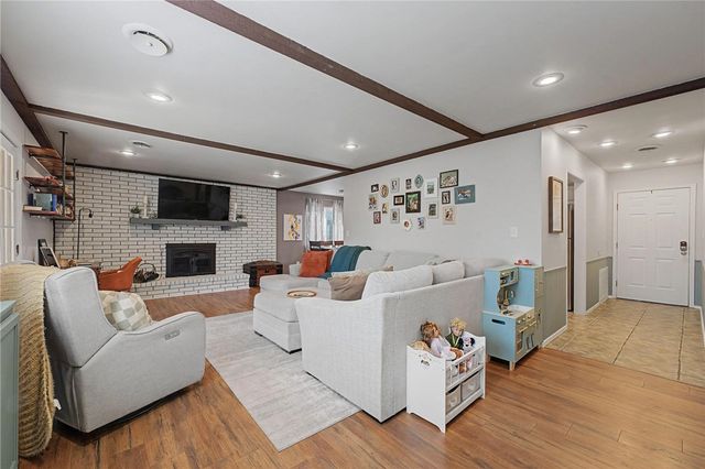 1591 E Cortland Street, Fayetteville, AR 72703