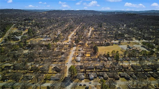 1591 E Cortland Street, Fayetteville, AR 72703