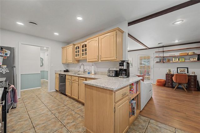 1591 E Cortland Street, Fayetteville, AR 72703