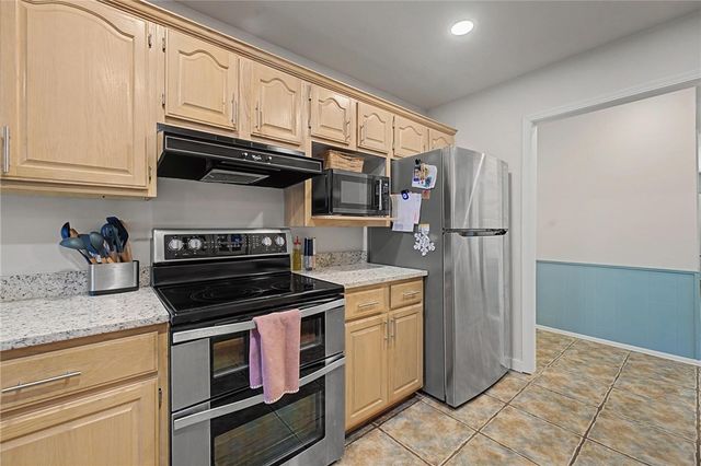 1591 E Cortland Street, Fayetteville, AR 72703