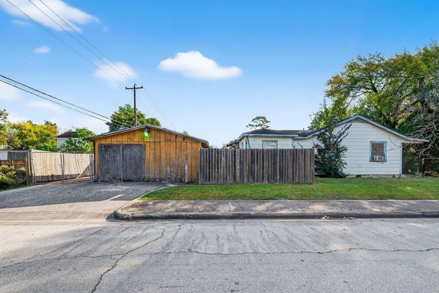 6903 Palmetto Street, Houston, TX 77087