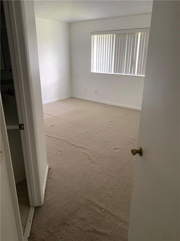 8985 NW 38TH Drive, Coral Springs, FL 33065