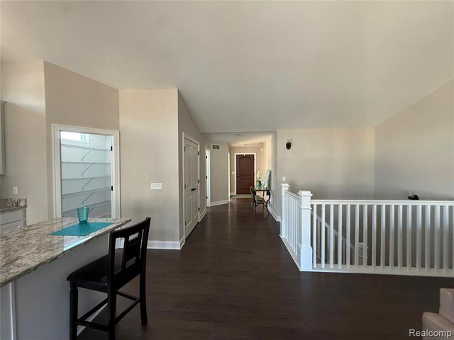 1034 Camellia Circle 46, Howell, MI 48843