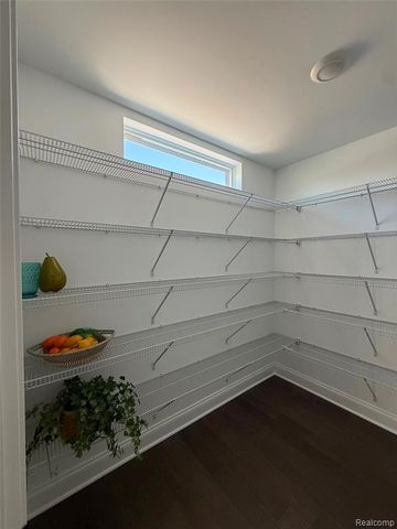 1034 Camellia Circle 46, Howell, MI 48843