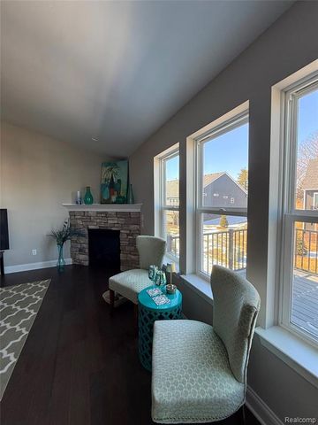 1034 Camellia Circle 46, Howell, MI 48843