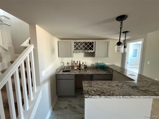 1034 Camellia Circle 46, Howell, MI 48843