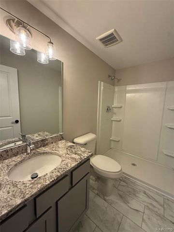 1034 Camellia Circle 46, Howell, MI 48843