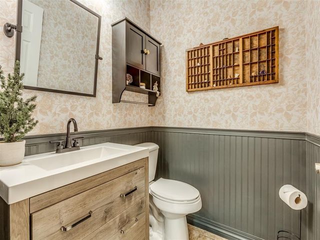 2485 Avalon Drive, Eufaula, OK 74432