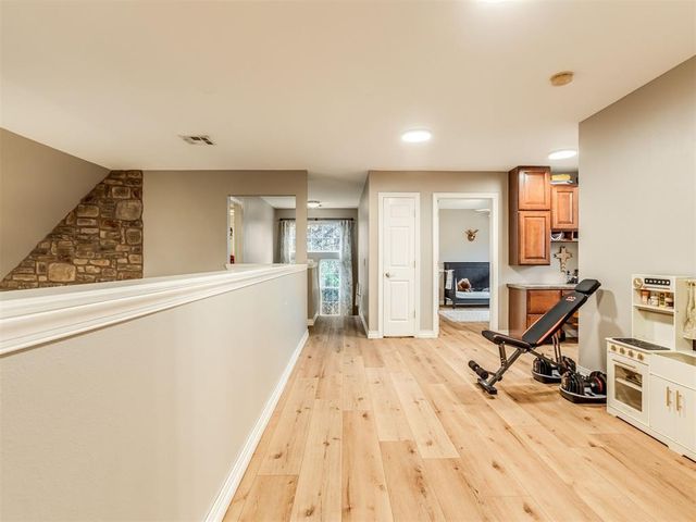 2485 Avalon Drive, Eufaula, OK 74432