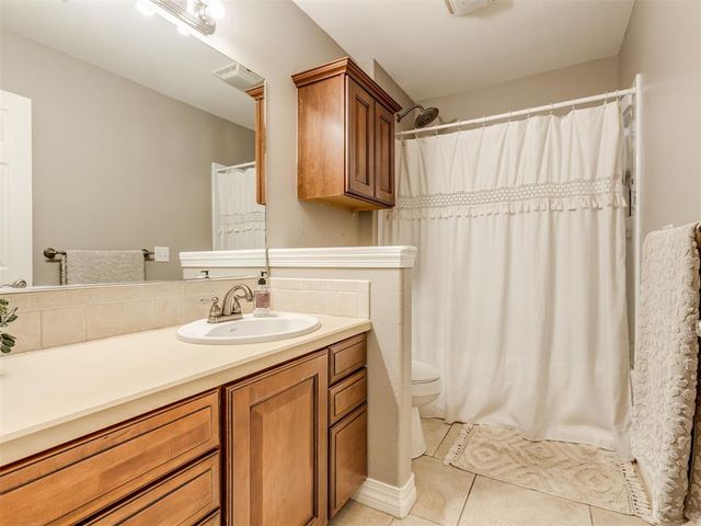 2485 Avalon Drive, Eufaula, OK 74432