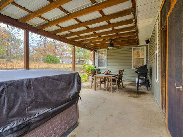 2485 Avalon Drive, Eufaula, OK 74432