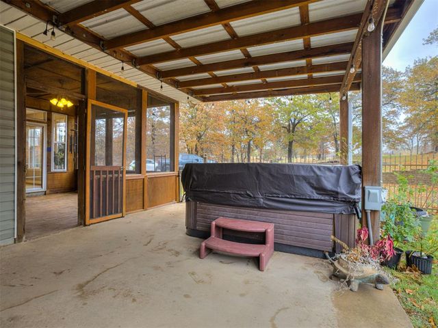 2485 Avalon Drive, Eufaula, OK 74432