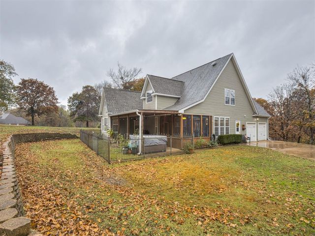 2485 Avalon Drive, Eufaula, OK 74432