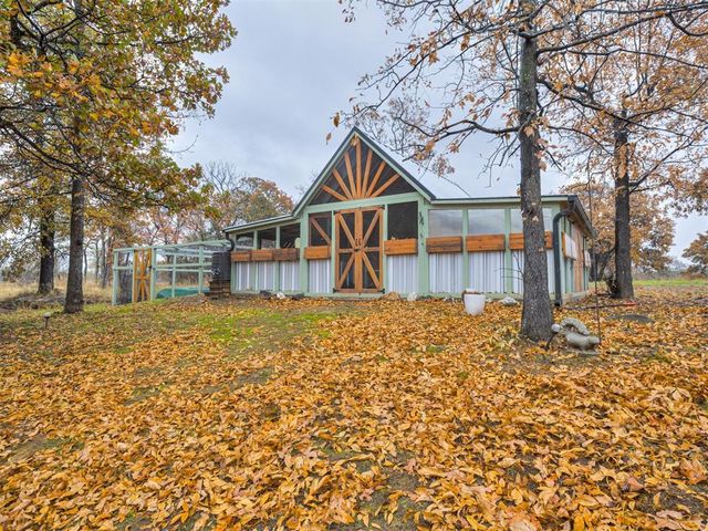 2485 Avalon Drive, Eufaula, OK 74432