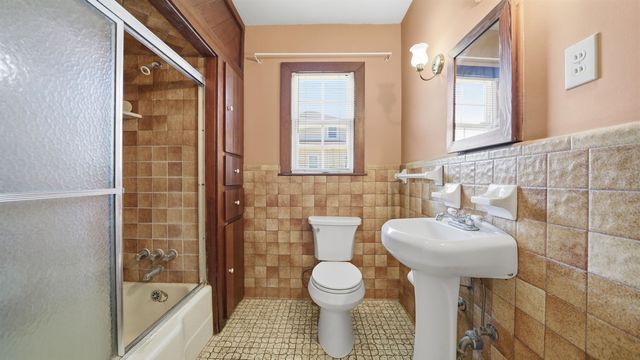 196 Inlet Dr, St Augustine, FL 32080