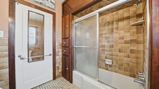 196 Inlet Dr, St Augustine, FL 32080