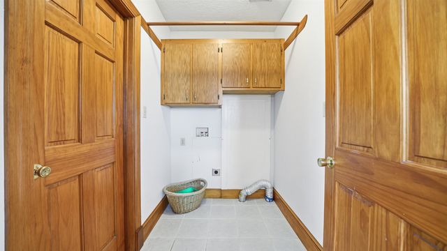 196 Inlet Dr, St Augustine, FL 32080