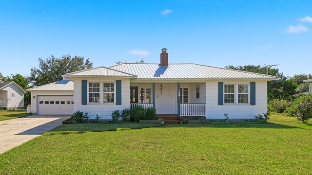 196 Inlet Dr, St Augustine, FL 32080