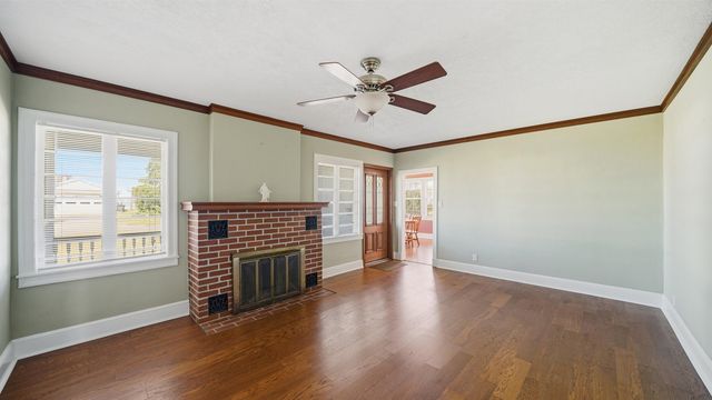 196 Inlet Dr, St Augustine, FL 32080