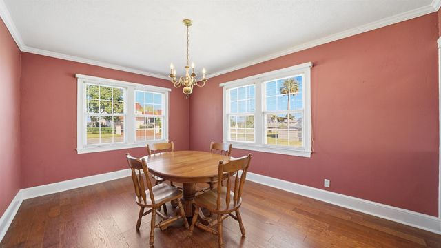 196 Inlet Dr, St Augustine, FL 32080