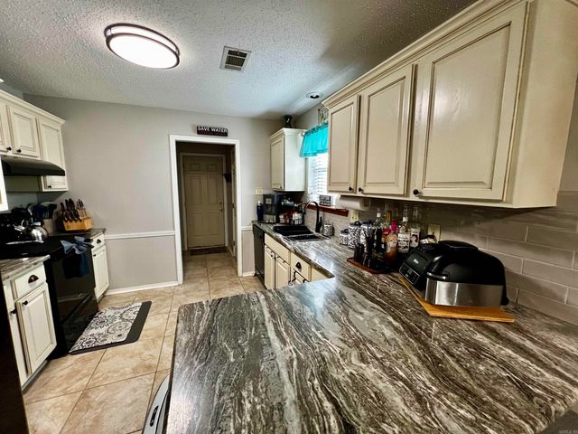 12606 Goldleaf Drive, Little Rock, AR 72210