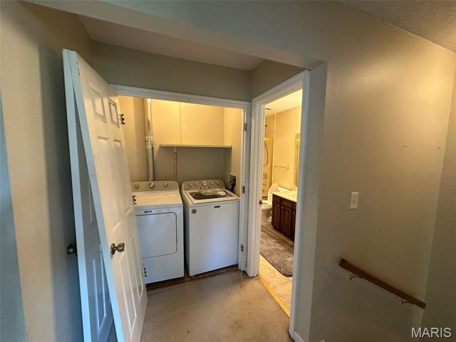 1706 Blue Jay Cove, Brentwood, MO 63144