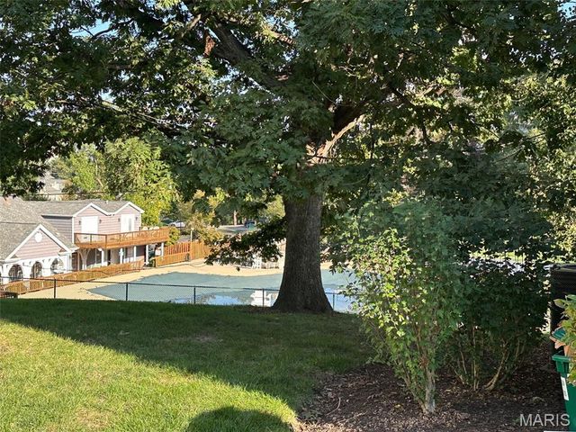 1706 Blue Jay Cove, Brentwood, MO 63144