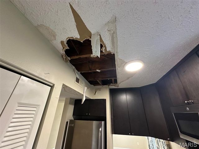 1706 Blue Jay Cove, Brentwood, MO 63144