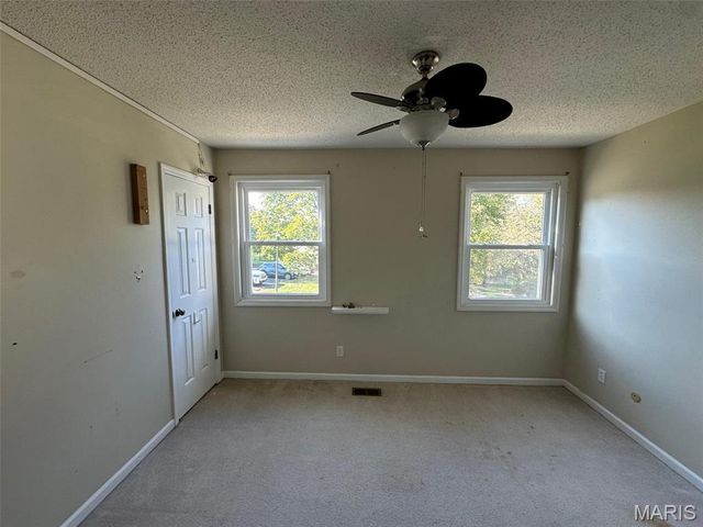 1706 Blue Jay Cove, Brentwood, MO 63144