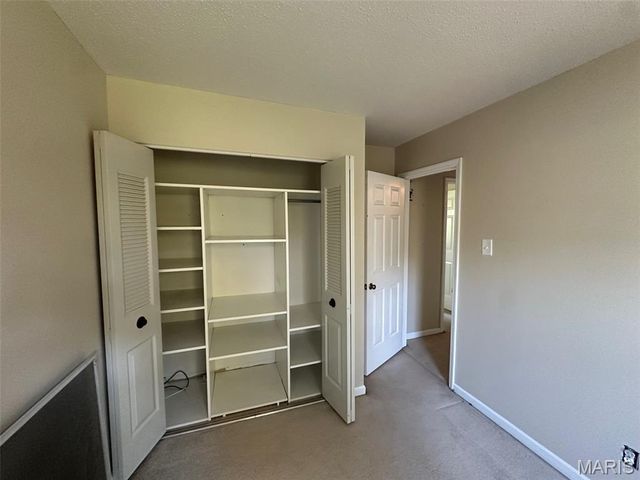 1706 Blue Jay Cove, Brentwood, MO 63144