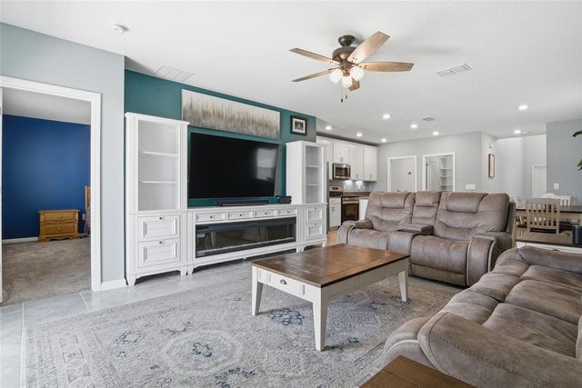 2707 RUNNERS CIRCLE, Clermont, FL 34714