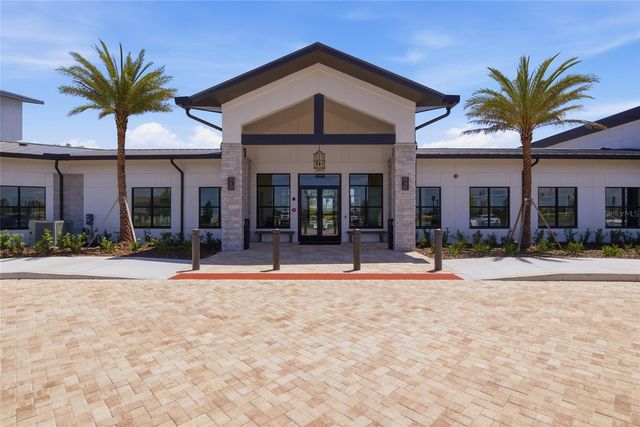 2707 RUNNERS CIRCLE, Clermont, FL 34714