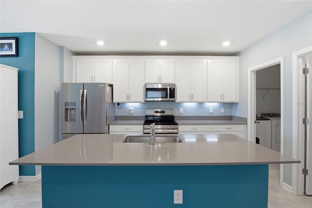 2707 RUNNERS CIRCLE, Clermont, FL 34714