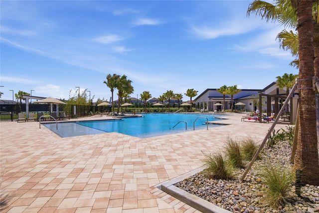 2707 RUNNERS CIRCLE, Clermont, FL 34714