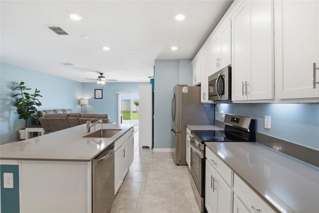 2707 RUNNERS CIRCLE, Clermont, FL 34714