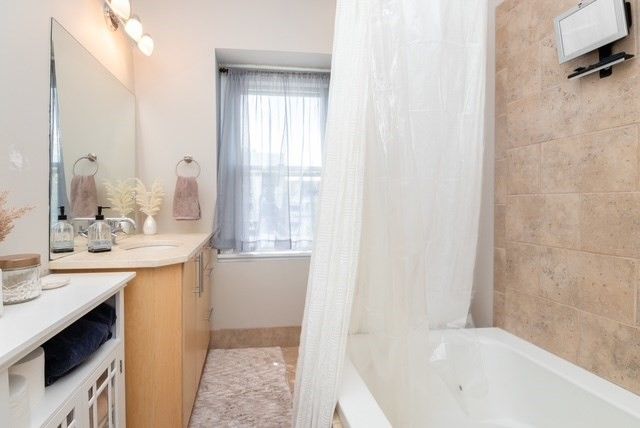 340 W 3rd St 3, Boston, MA 02127