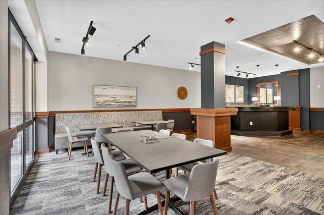 4525 Park Commons Drive 520, Saint Louis Park, MN 55416