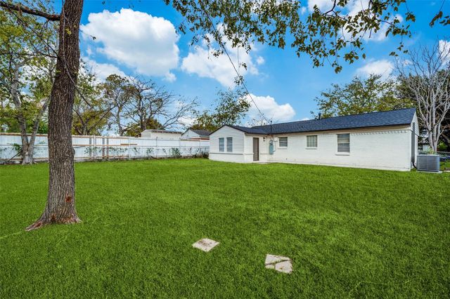 2726 El Capitan Drive, Dallas, TX 75228